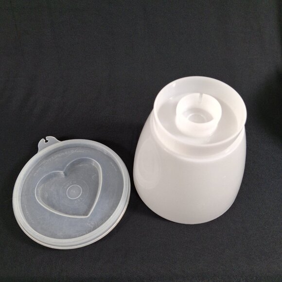 Two Vintage Collectible Tupperware #148 Condiment Cups w Lids D 4 x H 2 3/8 In - Picture 11 of 16